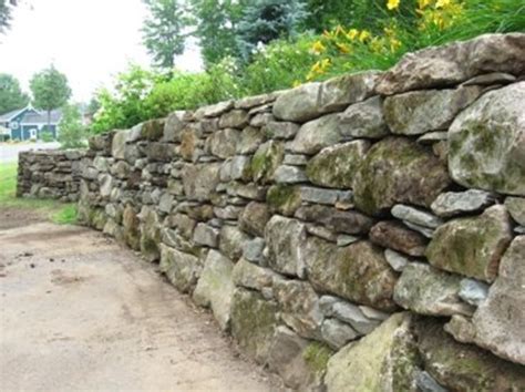 How To Build A Natural Stone Retaining Wall The Right Way