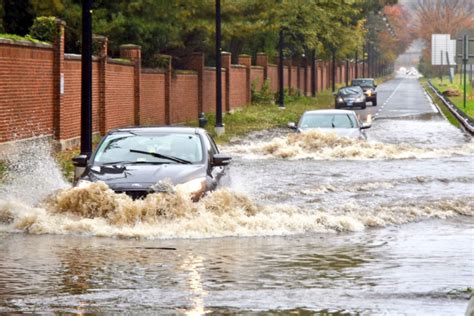 Drenching Rains Flood Dc Area Roads As Record For Wettest Year Swims