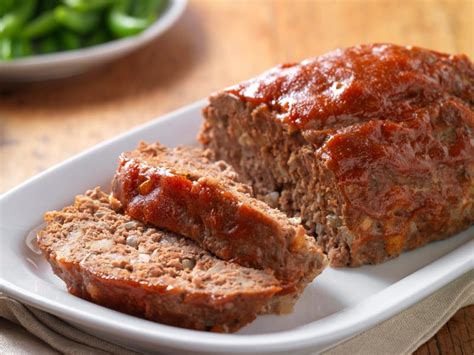 I personally don't cover my meatloaf with foil but i have a ketchup mixture i spread on the top so while that caramelizes it doesn't. Classic Beef Meatloaf | Recipe | Classic meatloaf recipe ...