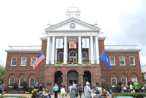 The Big Es Avenue Of States Celebrates All Six New England States Each