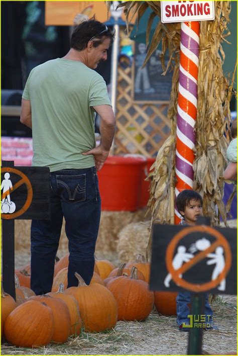 Chris Noth Pumpkin Picking With Orion Photo 2312511 Celebrity