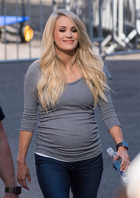 Heres Proof That Carrie Underwood Is The Best Dressed Pregnant Woman Ever Nice Dresses Women