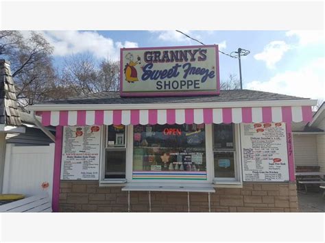 Ice Cream Season Ends Sunday At Granny S Sweet Freeze In Des Moines
