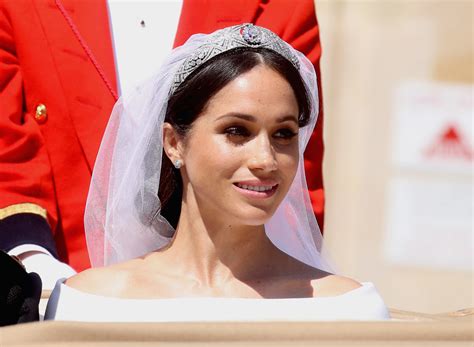 Meghan Markle S Wedding Dress Who Made It Who Paid For It And Just How Much Did It Cost