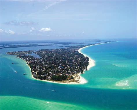 When planning your next anna maria island beach vacation, you will definitely want to relax in a vacation home that exceeds your expectations. Anna Maria Island - Tourist Destinations
