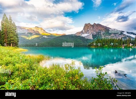 Emerald Lake In Yoho Np British Columbia Canada Stock Photo Alamy