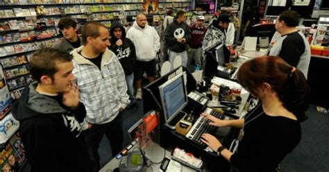 21 Gamestop Employees Confess Their Secrets About Customers