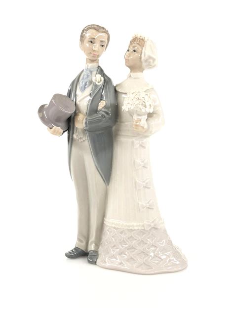 Lot Vtg Lladro Wedding Porcelain Figurine