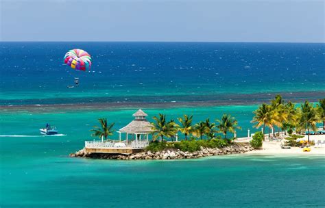 Jamaica population is equivalent to 0.04% of the total world population. Jamaica: historia, capital, clima, turismo, playas, idioma ...