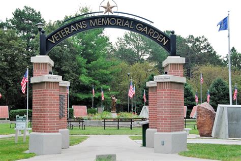 Veterans Memorial Garden City Of Lincoln Ne