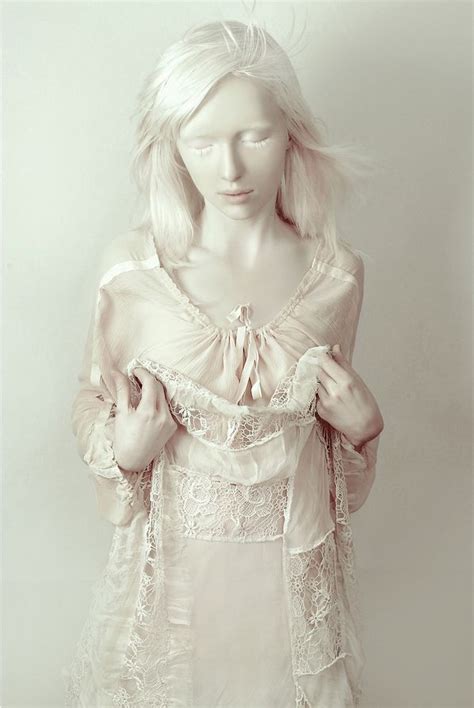 Nastya Kiker Kumarova By Elena Dunaeva Modelo Albino Marat Safin Shades Of White Black And