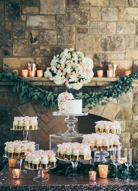 Fancy Cupcake Wedding Food Display Ideas With Clear Acrylic Wedding