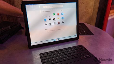 Hands On With The Leaked Windows 10x Build For Single Screen Pcs Neowin