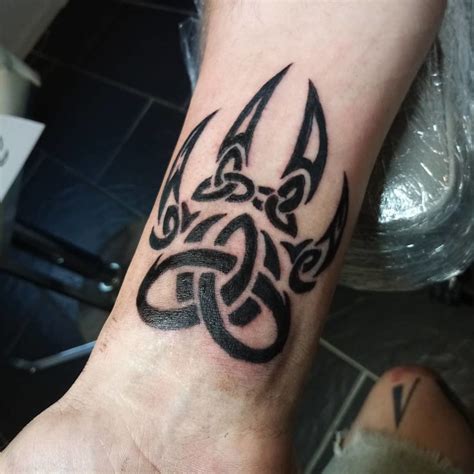 Aggregate More Than 71 Celtic Wolf Paw Tattoo Best Ineteachers