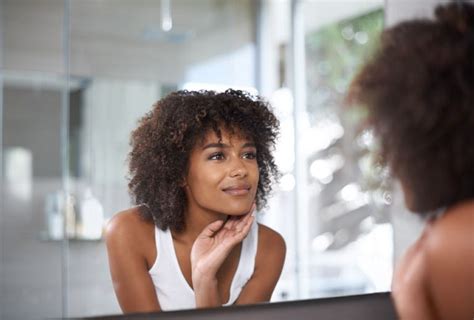 6 Things Truly Confident Women See When They Look In The Mirror Classic Ghana