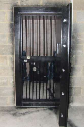 National Safes Vault Doors From The Midlands Willenhall West Midlands