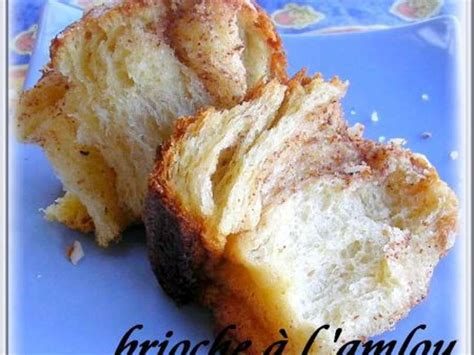 Brioche a la crême fraiche fourreee a lamlou