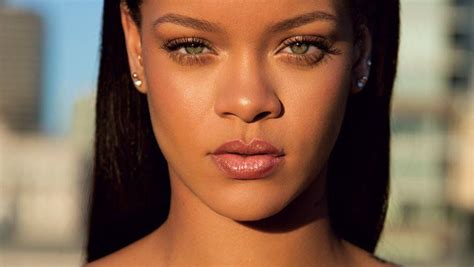 Pourquoi La Ligne De Maquillage Fenty Beauty De Rihanna Fait Elle L