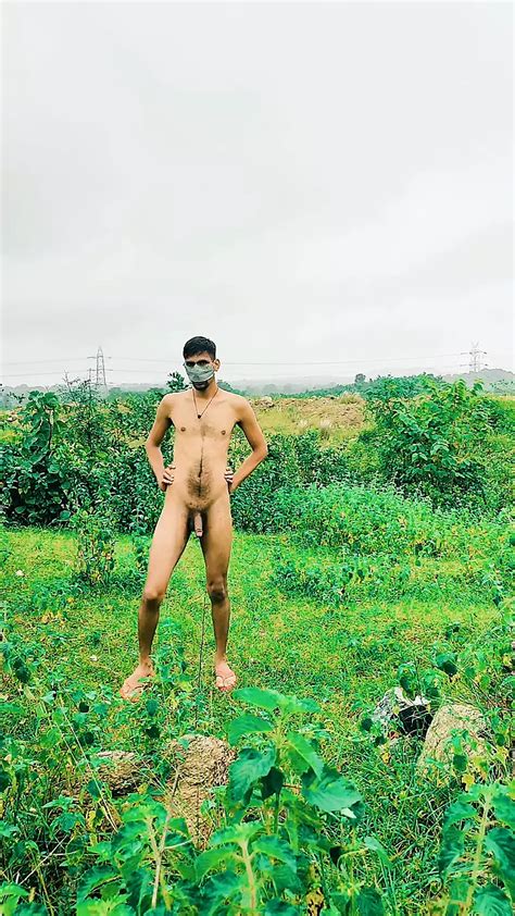 Teen Indischer College Junge Hat Spa Nackt Im Wald Abspritzen Xhamster