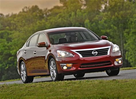 2015 Nissan Altima News And Information