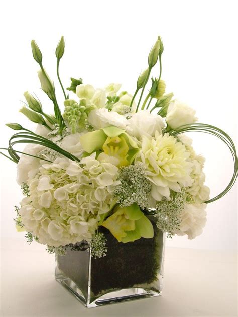 30 Modern White Flower Arrangements