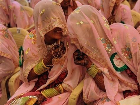 دنیا بھرکی 40 فیصد کم عمر شادی شدہ لڑکیاں بھارت میں موجود ہیں،رپورٹ ایکسپریس اردو