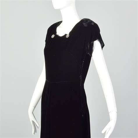 Medium 1950s Black Velvet Dress Vintage Velvet Dress Classic Etsy