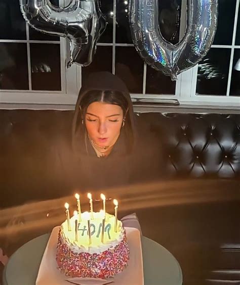 Charli Damelio Birthday Candles Birthday Pictures Birthday Cake
