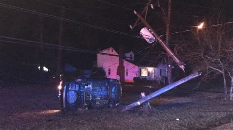 Car Crashes Into Power Pole In Suffolk 13newsnow