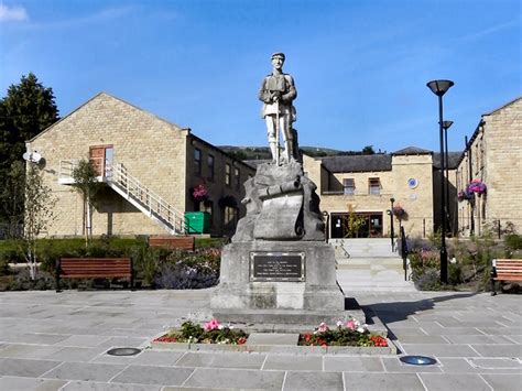 Mytholmroyd Memorial Gardens © David Dixon Cc By Sa20 Geograph Britain And Ireland