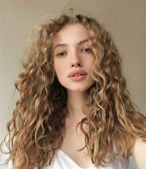 Best Long Curly Hairstyles For Women 2019 Hairstyles And