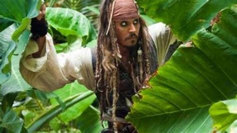 Pirate Des Caraibe 4 En Streaming - VIDEO - Pirates des Caraïbes 4 : Jack Sparrow corrompt Penelope Cruz