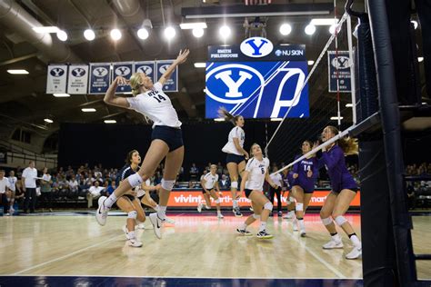 No Byu Women S Volleyball Blocks Portland In Sweep The Daily Universe