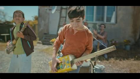 Turkcell In Yeni Ok Ekici Reklam Uzun Versiyon T Rk Youtube