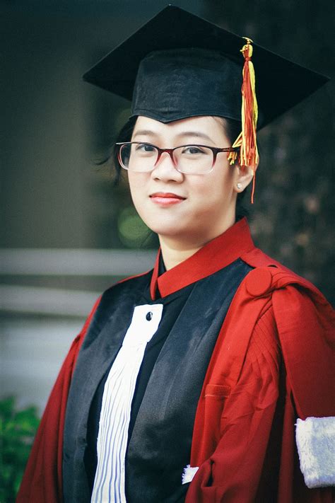 Photo Woman Wearing Academic Dress Academic Degree Academic Dress