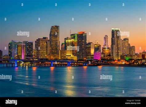 Miami Skyline Hi Res Stock Photography And Images Alamy