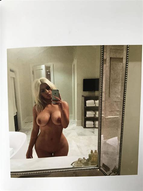 Naked Kim Kardashian West Added 07192016 By Drmario