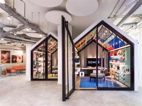 4.6 out of 5 stars. » Sonos store, London - UK