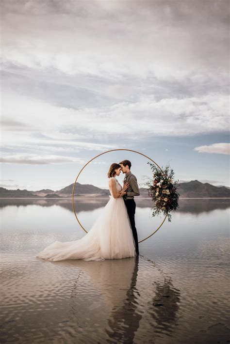 The Most Incredible Wedding Pictures From 2020 Will Blow You Away