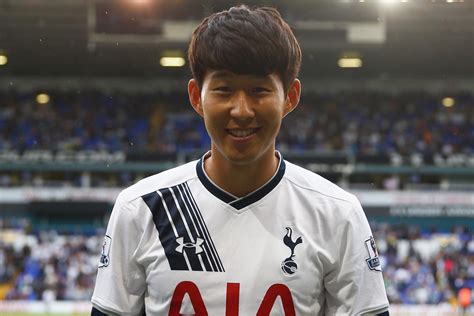 Tôn hưng mẫn, sinh ngày 8 tháng 7 năm 1992) là một cầu thủ bóng đá chuyên nghiệp người hàn quốc hiện đang thi đấu ở vị trí tiền đạo cho câu lạc bộ bóng đá. New Tottenham signing Son Heung-min gains international ...