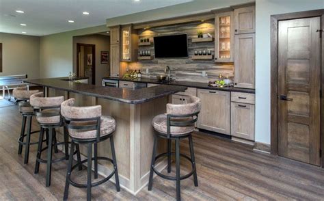 √ 25 Cool Basement Ideas To Entertain Your Guests In 2020 Home Bar