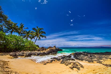 Maui Makena Cove Beach - Secret Beach Maui Hawaii | Clint ...