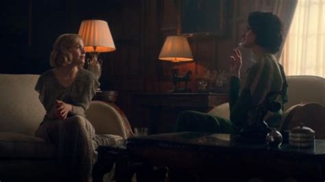 La Robe Col à Volants De Linda Shelby Kate Phillips Dans Peaky Blinders S05e03 Spotern