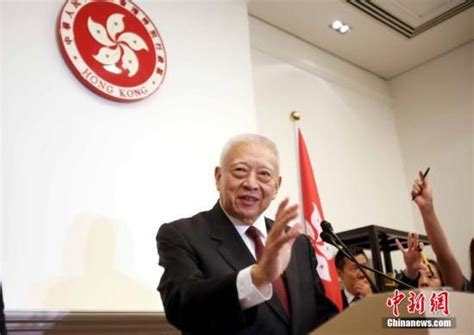 The site owner hides the web page description. 董建华：在外国学本国历史是必修科 但香港不是|香港|梁振英|政府_新浪军事