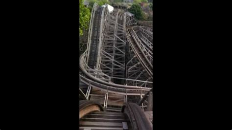 In this amusement park you will find thrilling rides for adults as well as many things to do for the little ones. Port Aventura, video de la Estampida en directo ...