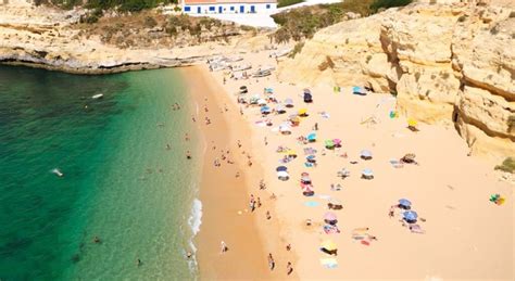El certificado digital está compuesto de 2 partes. Covid-19: Turismo de Portugal satisfeito com certificado verde digital