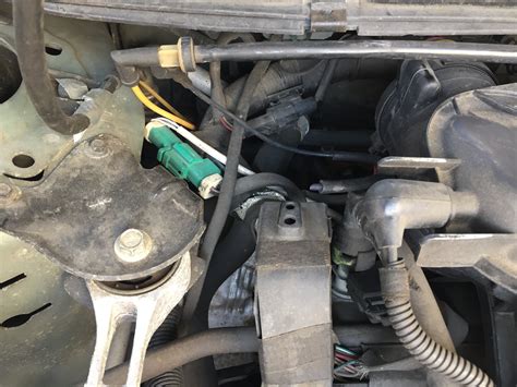 Ford Taurus Vacuum Line For Air Conditioner Vents Loose In Engine