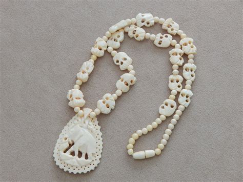 Vintage Faux Ivory 20 Elephant Necklace In Wonderful Vintage Condition