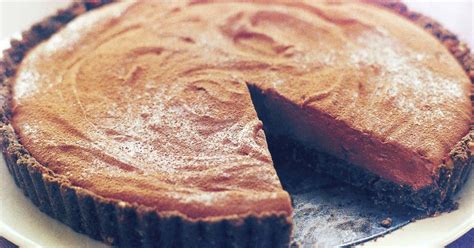 This flan, when inverted, rests on a rich chocolate cake layer and is topped with melted caramel. Mocha mousse tart | Recipe | Gourmet recipes, Sweet tarts ...