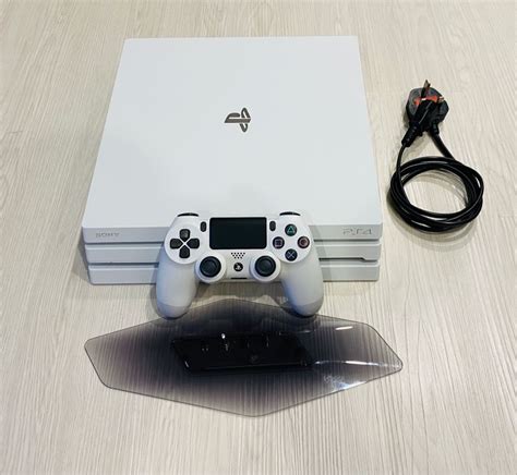 Limited Edition Playstation 4 Pro Glacier White Ps4 Pro 1tb Video